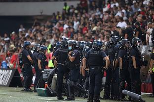 哈登：现阶段胜利是我们唯一的目标，所以我必须做我该做的事