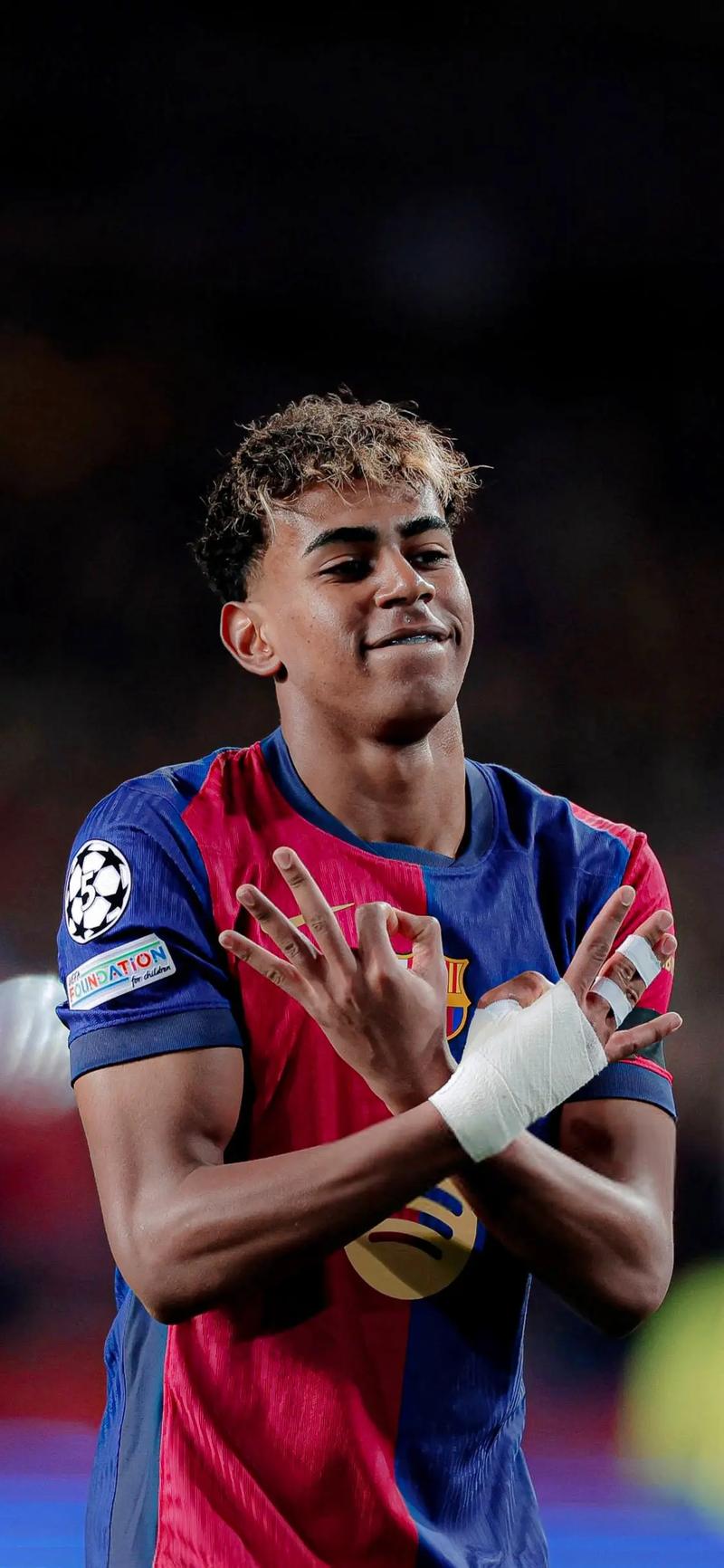 法媒：巴萨、拜仁、米兰和尤文关注南特17岁中卫塔蒂