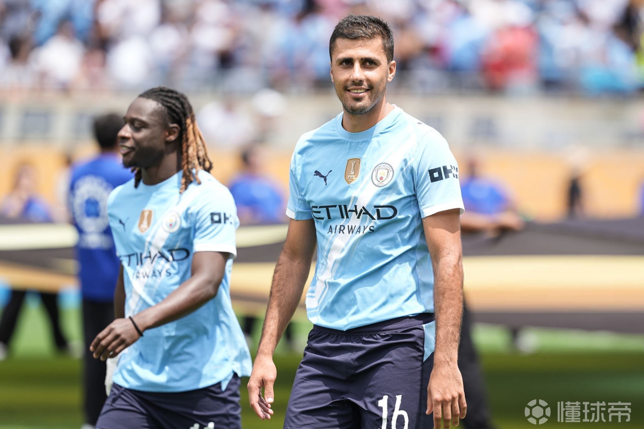 萨索洛主场迎战佛罗伦萨，保级无忧对决深陷泥潭