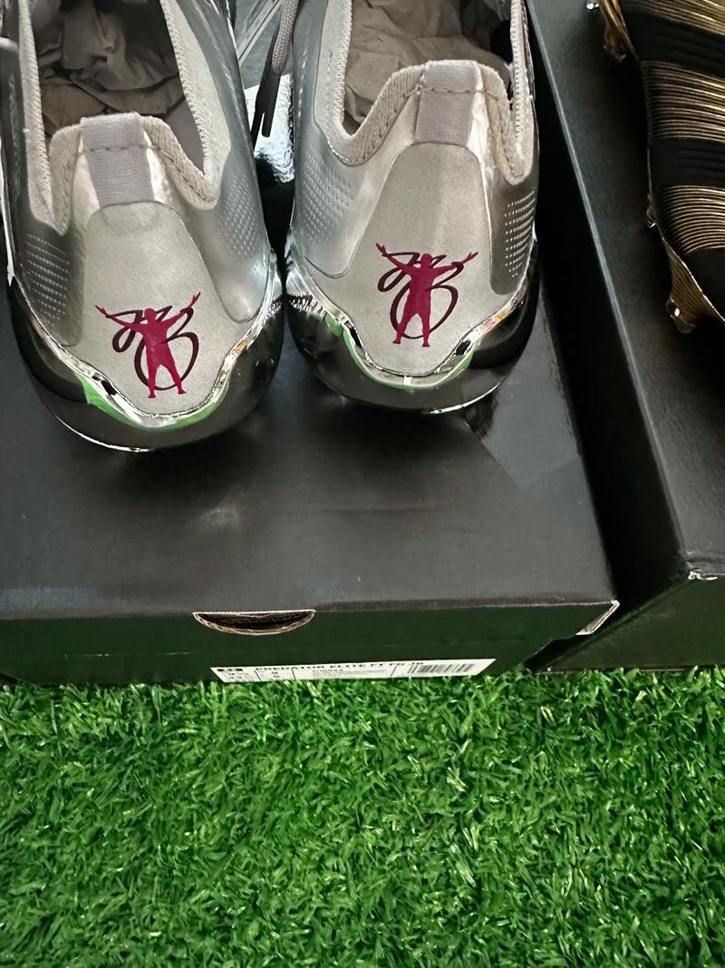 阿森纳伤病潮持续！阿尔特塔证实：莫斯克拉疑似膝踝受伤，防线再遭打击（阿森纳伤情不止！阿尔特塔称莫斯克拉疑膝踝受伤，后防再遭重创）