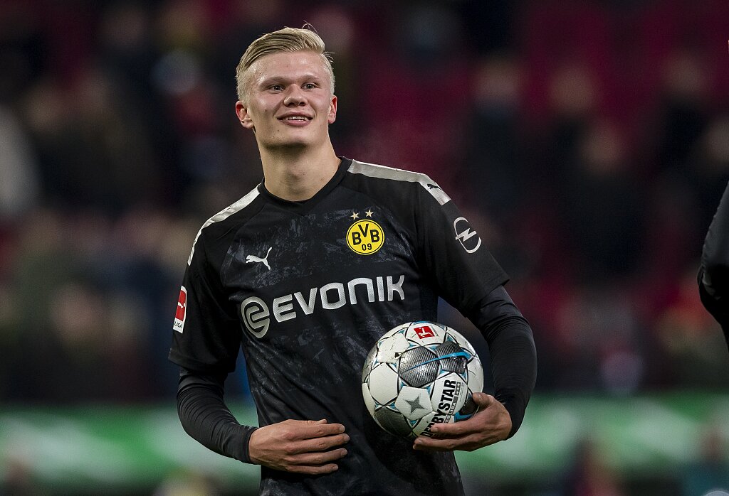 拜仁官方：2026年传奇杯将于明年1月18日举行，拉姆任教练