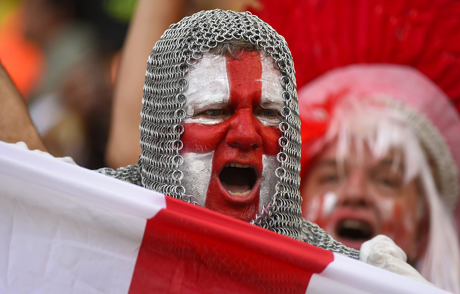 谢娜第一次下场打高尔夫获老公陪伴，甜喊张杰“老张”羡煞旁人