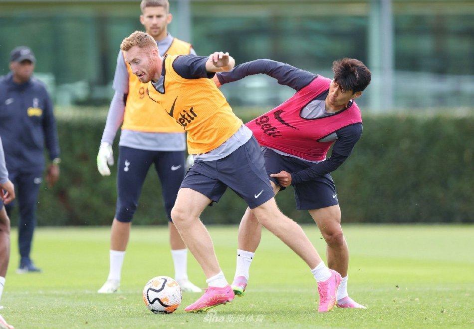 邓加：巴西94年就有欧洲风格；巴西足球DNA是克服生活的逆境