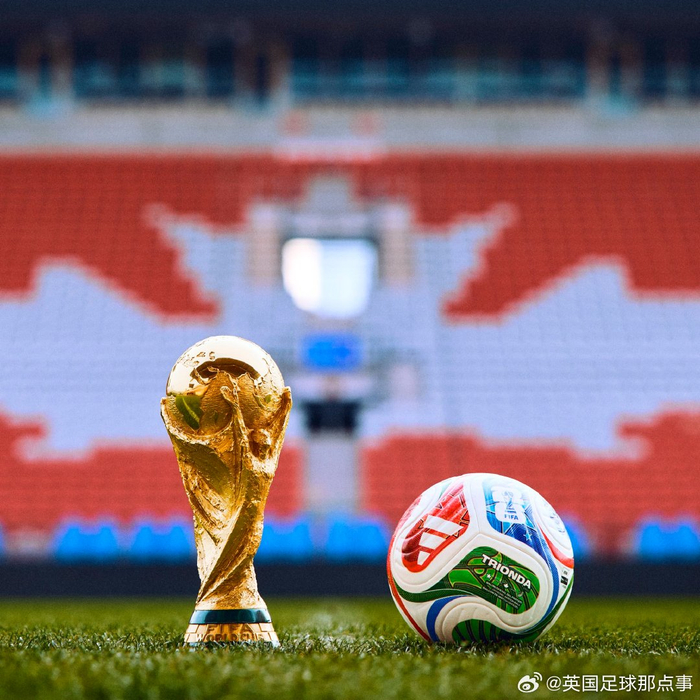 U22国足战韩国首发与负越南相比仅更换门将，王博豪继续出任中锋（U22国足对阵韩国首发沿用负越南阵容，仅门将调整，王博豪继续担任中锋）