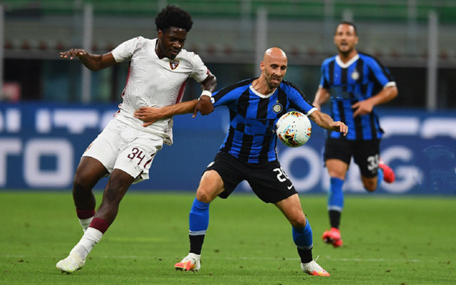 TA：曼城明夏可能签右后卫和右边锋，他们仍在关注利夫拉门托